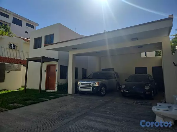casas - Casa de 4 habitaciones 4 baños en alquiler en Ensa 3