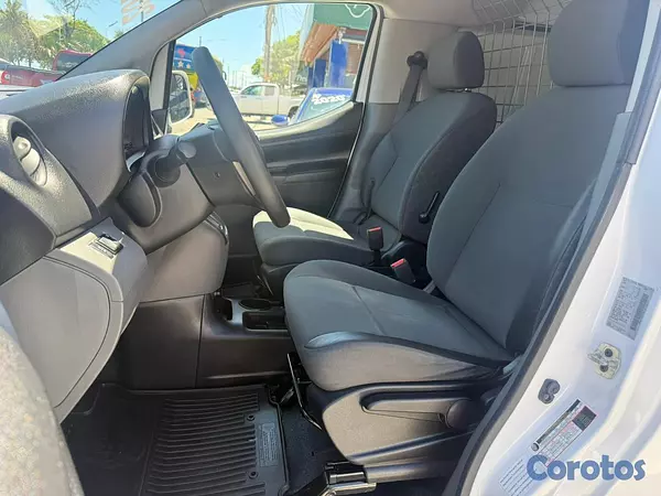 jeepetas y camionetas - Nissan NV200 2020 8