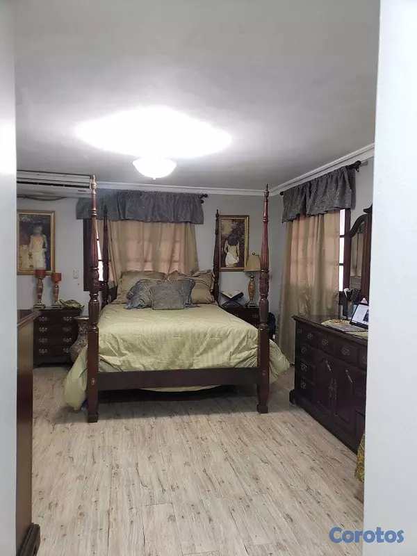 casas - Casa de dos niveles en Venta  6