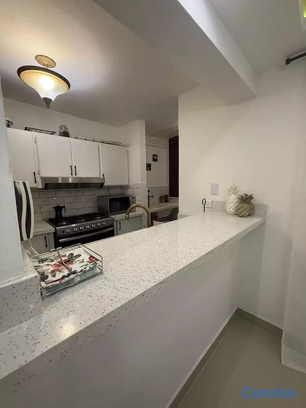apartamentos - Excelente ubicación, Gustavo Mejia Ricart con Nuñez 8