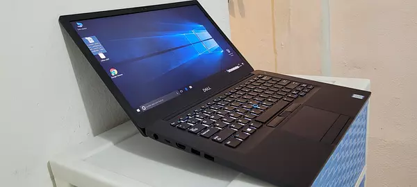 computadoras y laptops - Dell 7470 14 Pulgadas Core i7 Ram 12gb ddr4 Disco 256gb SSD Video 6gb 2