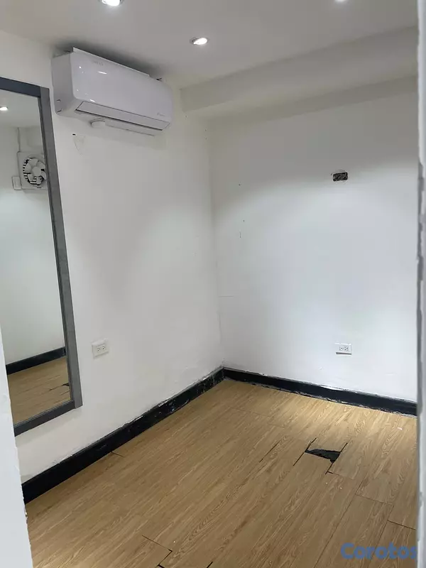 oficinas y locales comerciales - Local céntrico en Piantini  3