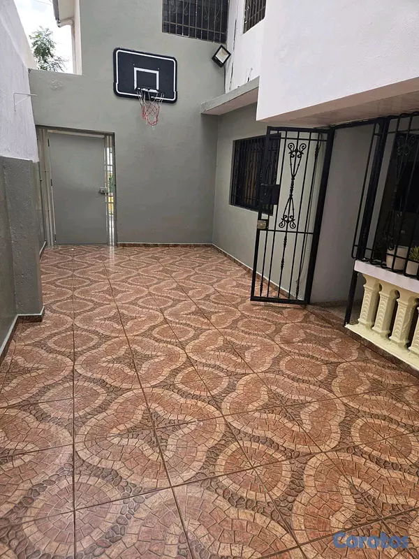 casas - Vendo Casa de 2 niveles en Colinas del Seminario  2