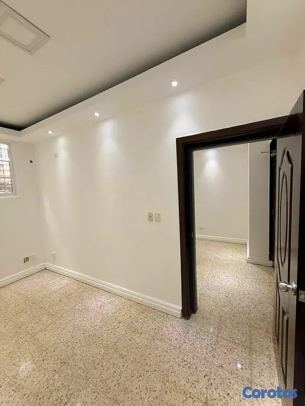oficinas y locales comerciales - Local para oficina premium en Gazcue para renta 🏢 3