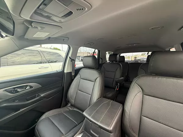 jeepetas y camionetas - chevolet travelse 2020 7