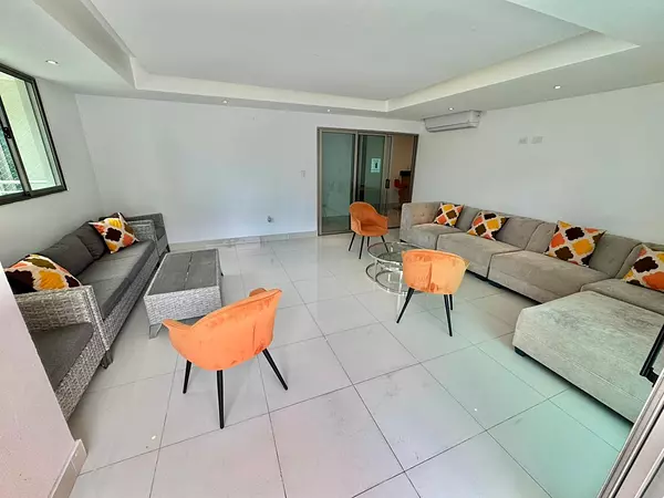 apartamentos - Alquilo apartamento en  Evaristo Morales. 5