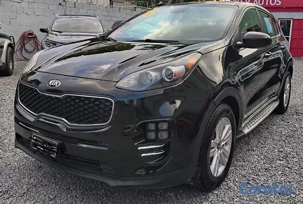 jeepetas y camionetas - Venta o traspaso Kia Sportage 2018. Venta RD$1,000,000 neg./ Traspaso RD$400,000 2