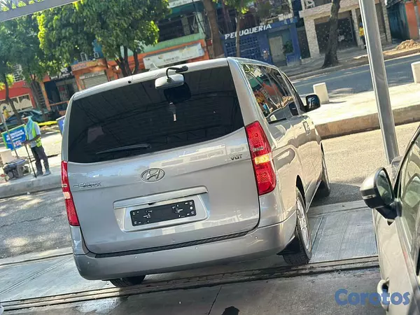 jeepetas y camionetas - 2020 HYUNDAI GRAND STAREX 12 PASAJEROS 4