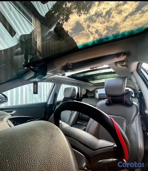 jeepetas y camionetas - Hyundai Santa  limited 2024 8