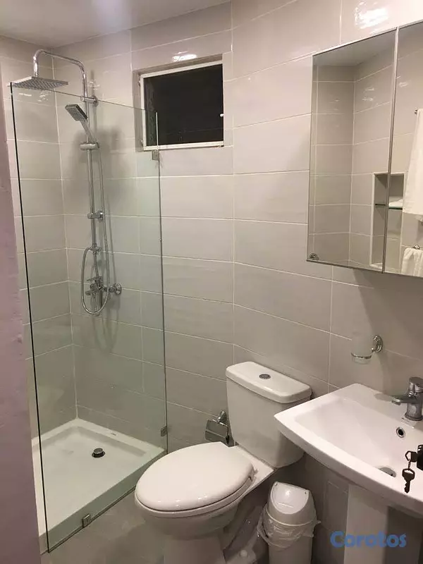 apartamentos - Alquilo Apto. Amueblado Completo de 2Hab en Gazcue 5
