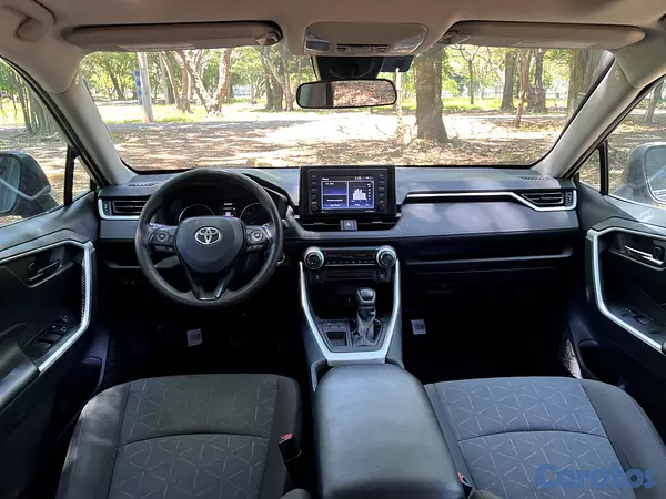 jeepetas y camionetas - Toyota RAV4 XLE 2022 3