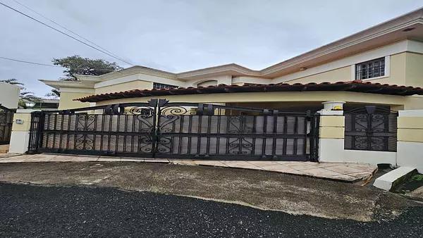 casas - ALQUILER DE CASA EN LA URBANIZACION FERNANDEZ 1