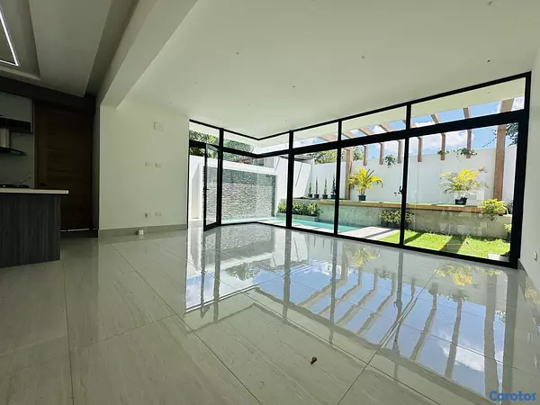 casas - CASA EN VENTA EN GURABO  9