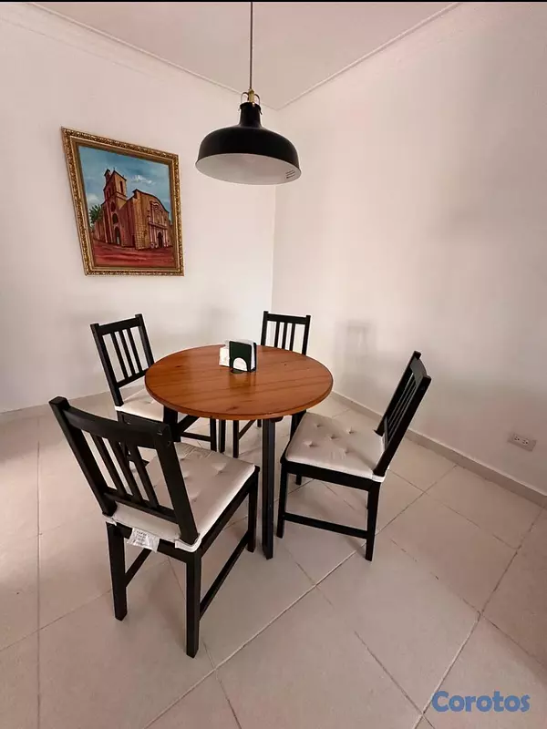muebles y colchones - Comedor IKEA  1