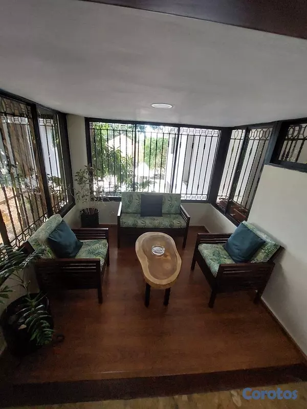 apartamentos - VENTA EN LA JULIA apartamento 3 hab., 2 baños, 2 parqueos, 2do. Nivel 5