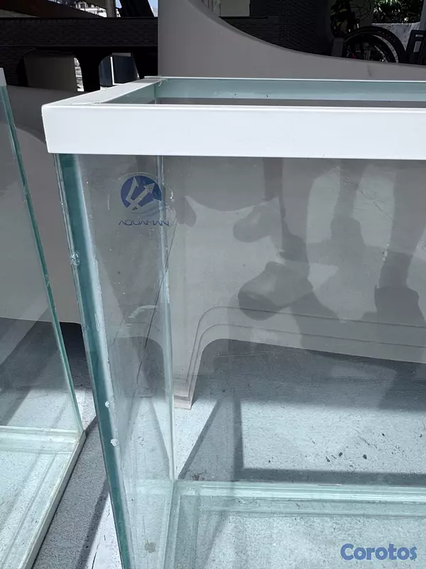 animales y mascotas - PECERA 35 GALONES CON MESA 4