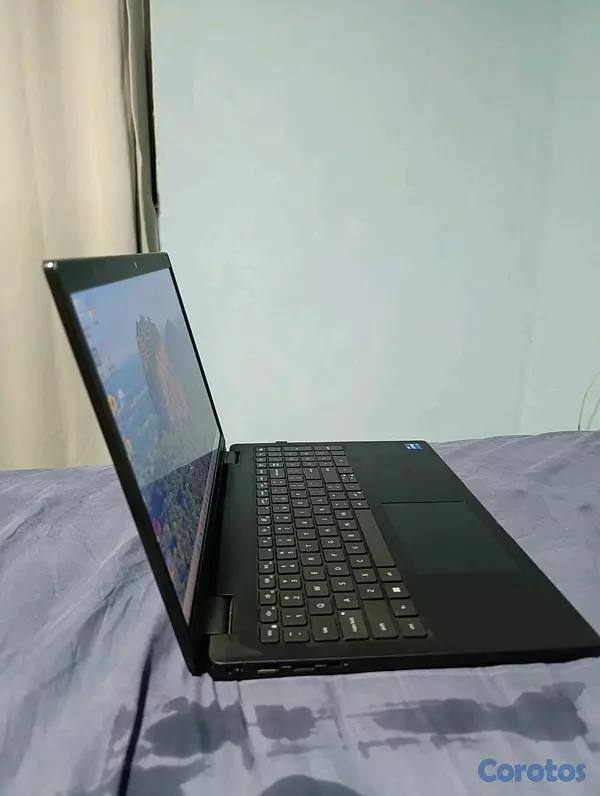 computadoras y laptops - Una laptop con poco uso negociable 😊 3