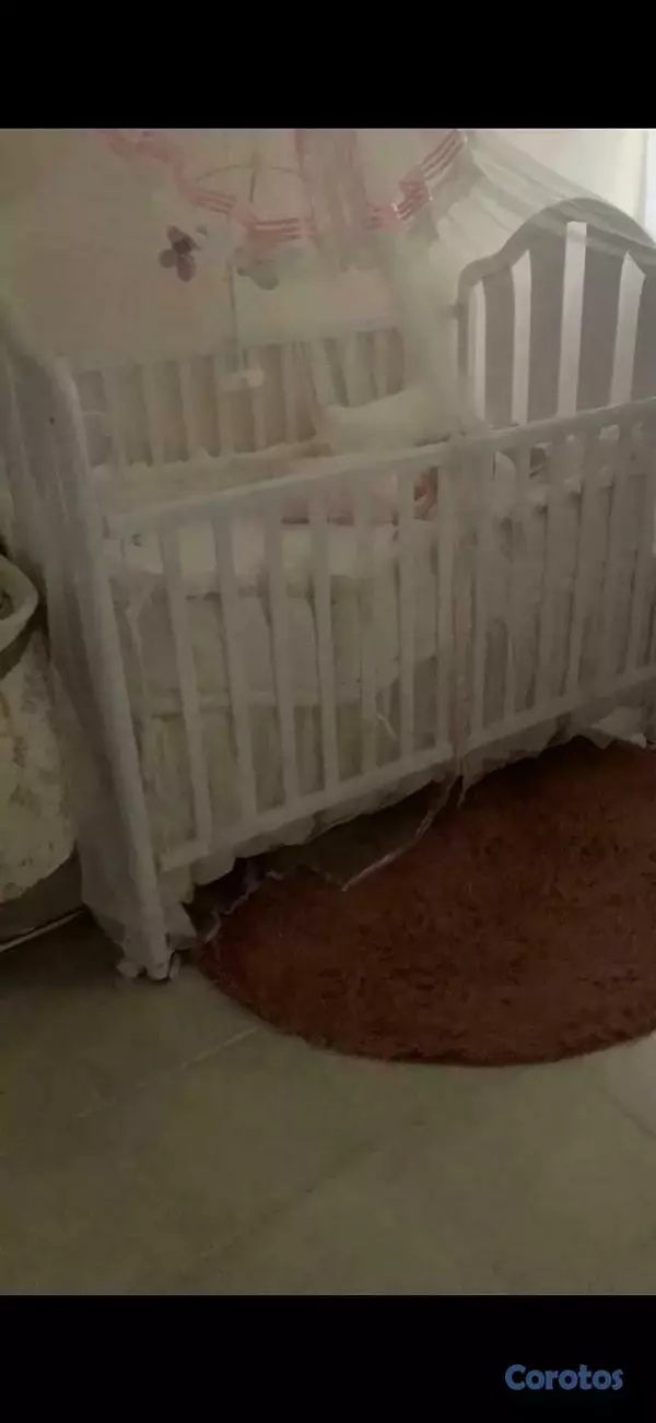 muebles - silla nueva y cuna de poco uso 2