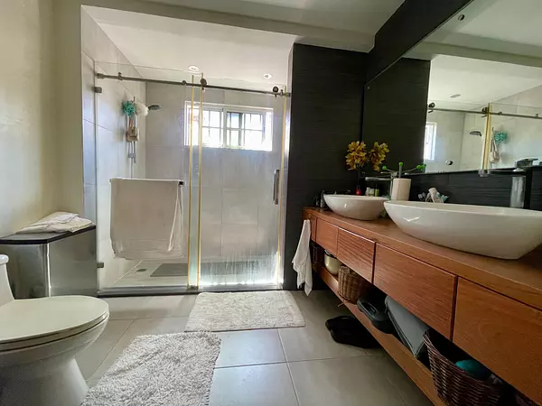 apartamentos - Vendo apartamento clásico en el  PARAISO  10