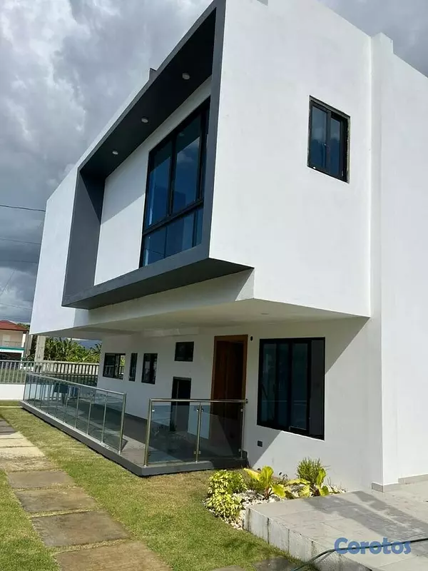 casas - Casa  2 niveles con piscina en Guayabal en santiago de los caballeros  9