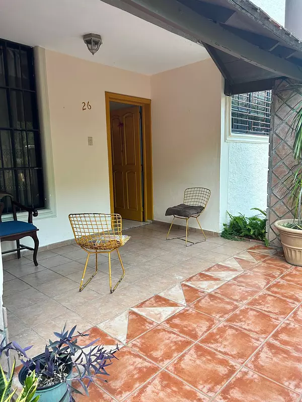 casas - Vendo casa en Av. Independencia  5