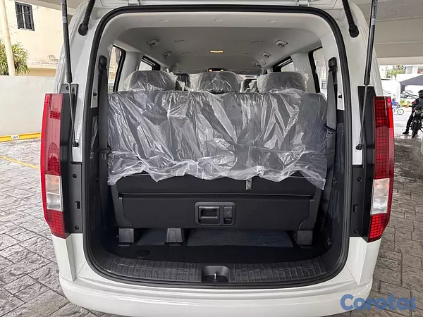 jeepetas y camionetas - Hyundai Staria 2026 15