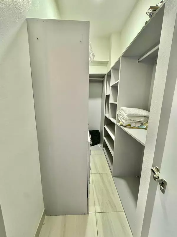 apartamentos - Vendo apartamento amueblado en Evaristo Morales  9