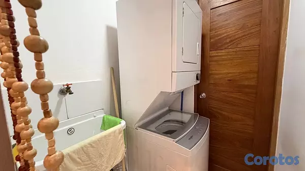 apartamentos - vendo independencia Miramar piso 3 una habitación 1.5 baño parqueo techado  6