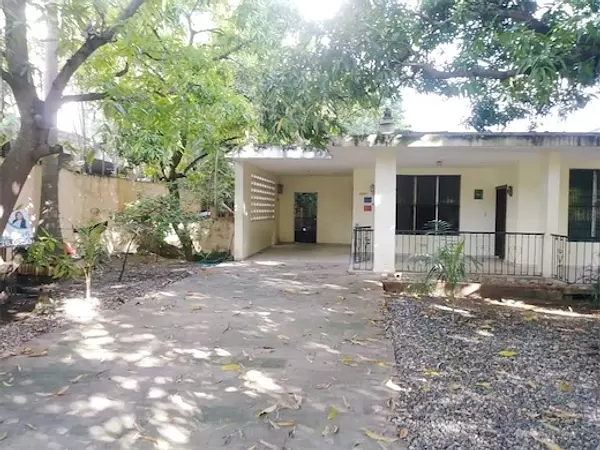 casas - De oportunidad casa en zona céntrica 5