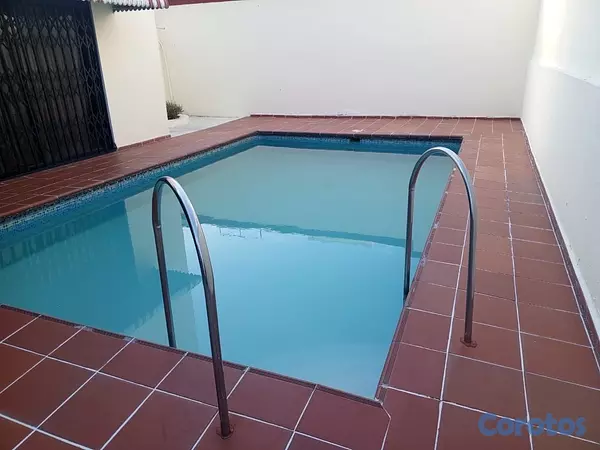 casas - Casa  en venta en zona residencial, avenida Independencia distrito nacional 11
