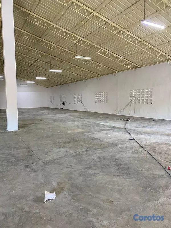 otros inmuebles - Almacén con Oficinas en Alquiler – 500 m² | Avenid 3
