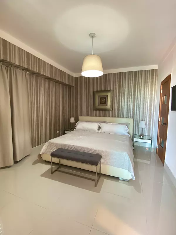 apartamentos - Apartamento en alquiler amueblado en Naco 4