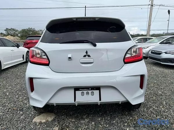carros - Mitsubishi Mirage ES 2022 Hatchback 6