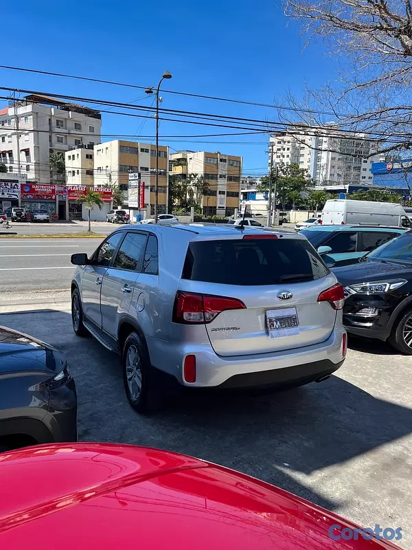 jeepetas y camionetas - Kia Sorento LX 2014
 6