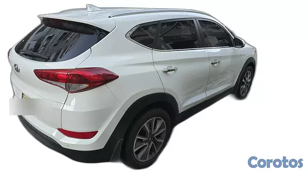 jeepetas y camionetas - Hyundai Tucson 2018 GLS | Un Solo Dueño | 56,000 k 5