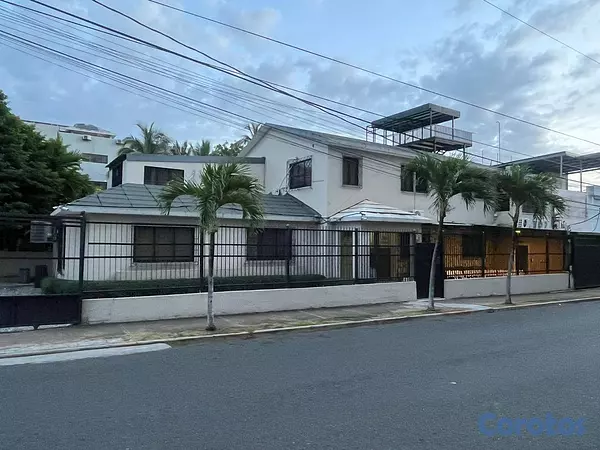 casas - Casa de 404m2 para vivienda o comercial en alquile 9