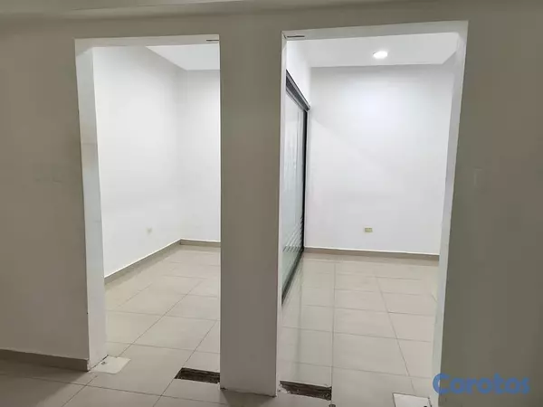 oficinas y locales comerciales - Local en Alquiler 250mt2 en PRIMER NIVEL en La Jul 10