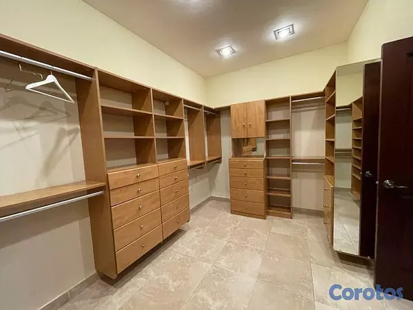 casas - Casa de 4 habitaciones 4 baños en alquiler en Cues 6