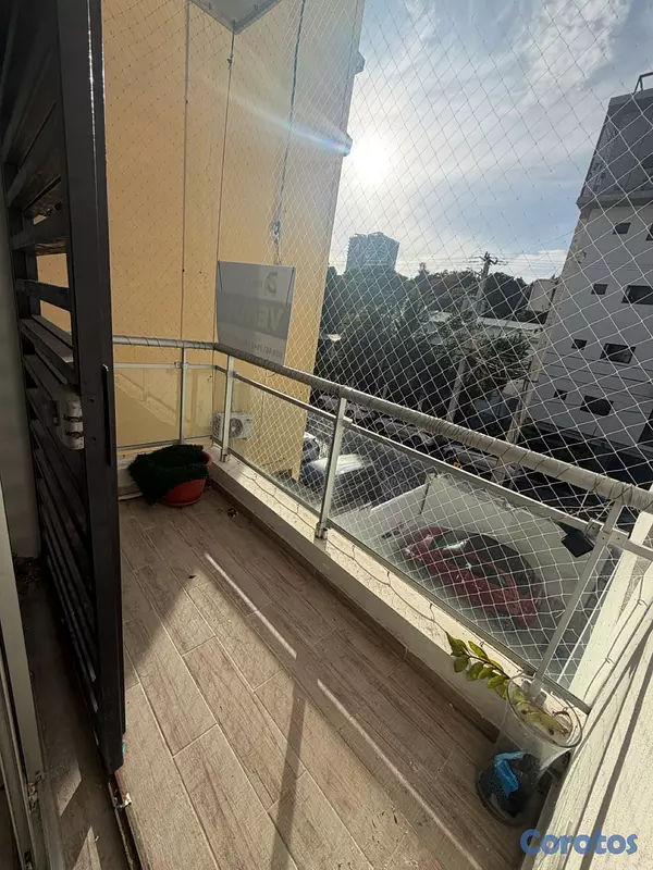 apartamentos - vendo segundo nivel hondura avenida independencia tres habitaciones 2.5 baños  2