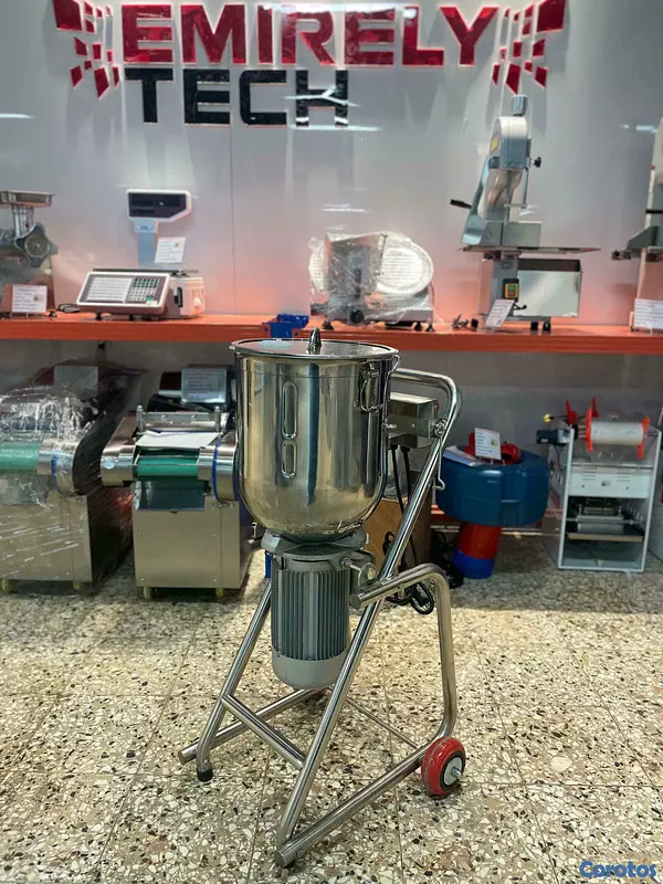 equipos profesionales - Licuadora trituradora para cocina industrial 8
