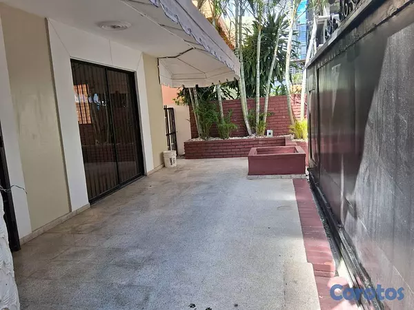 casas - Casa de dos niveles en venta en El Millon 3