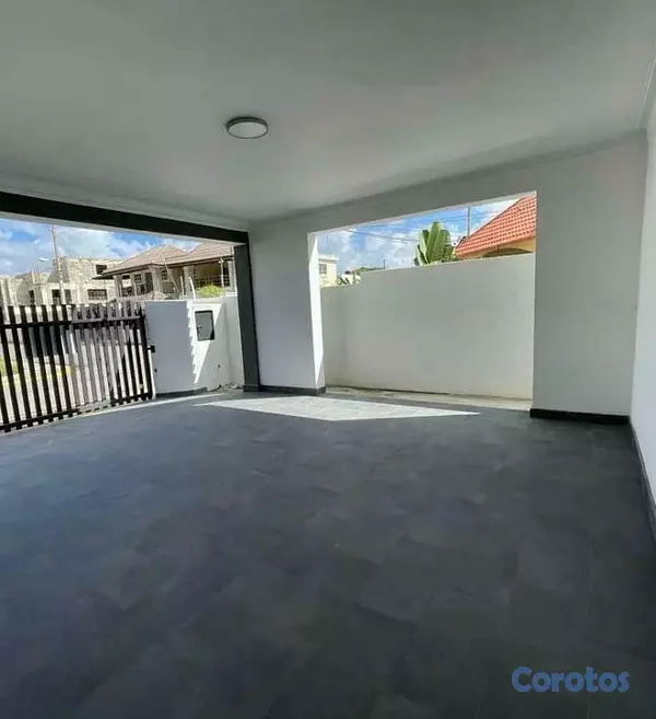 casas - Se vende casa recién remodelada en Villa María 10