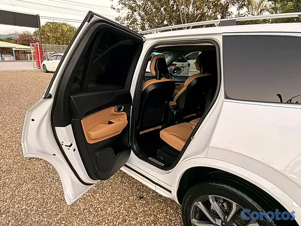 jeepetas y camionetas - volvo xc 90 2018 momentun 5