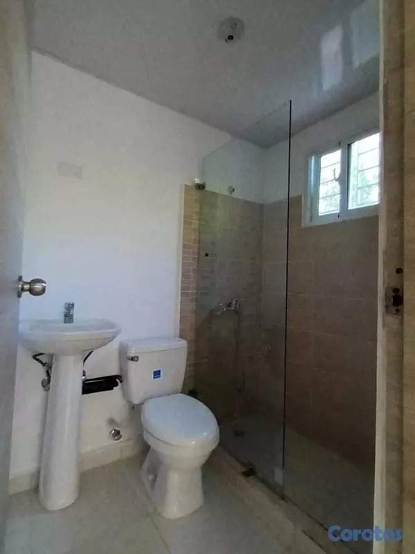 apartamentos - Vendo en Invivienda .. Primer Nivel con Terraza en 8
