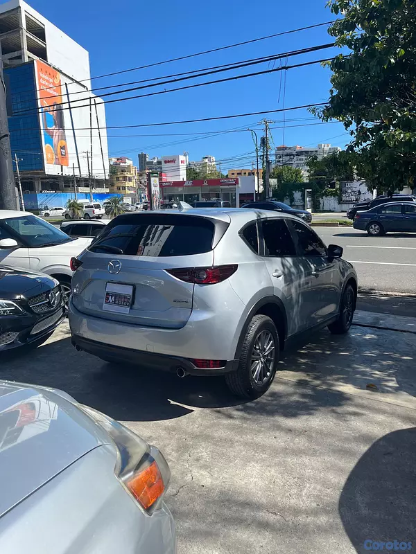 jeepetas y camionetas - Mazda CX-5 Touring 2020 6