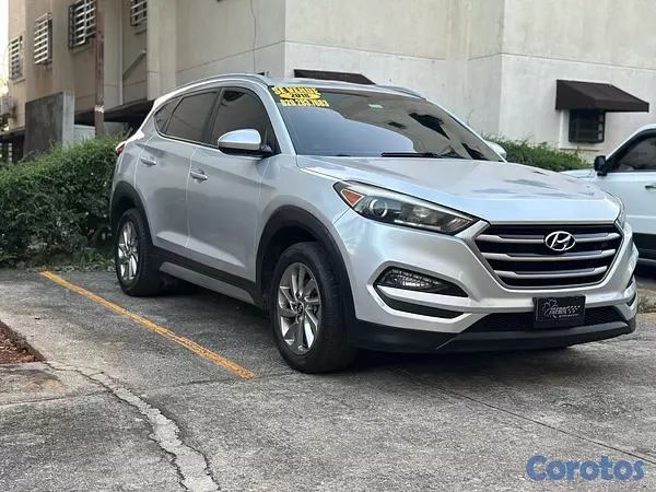 jeepetas y camionetas - Hyundai Tucson 2018 Negociable 11