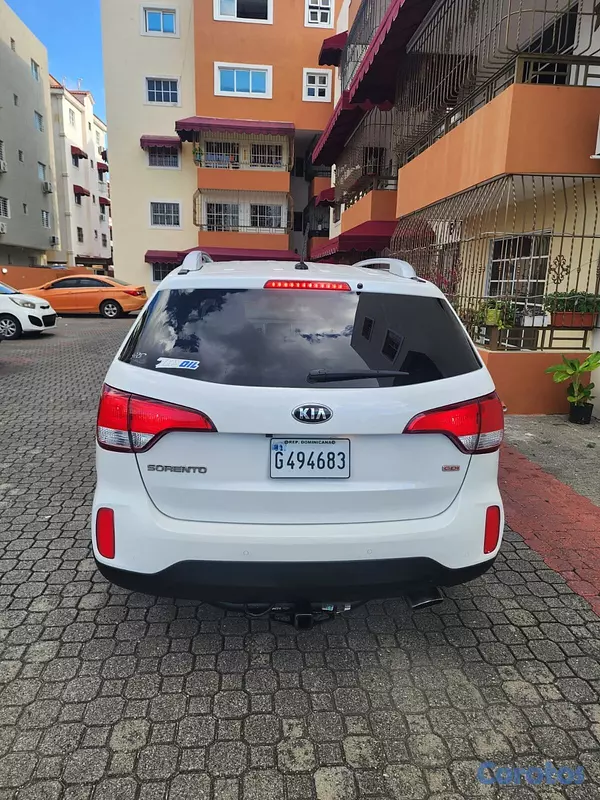 jeepetas y camionetas - Kia Sorento 2015 Blanco de Oportunidad  6