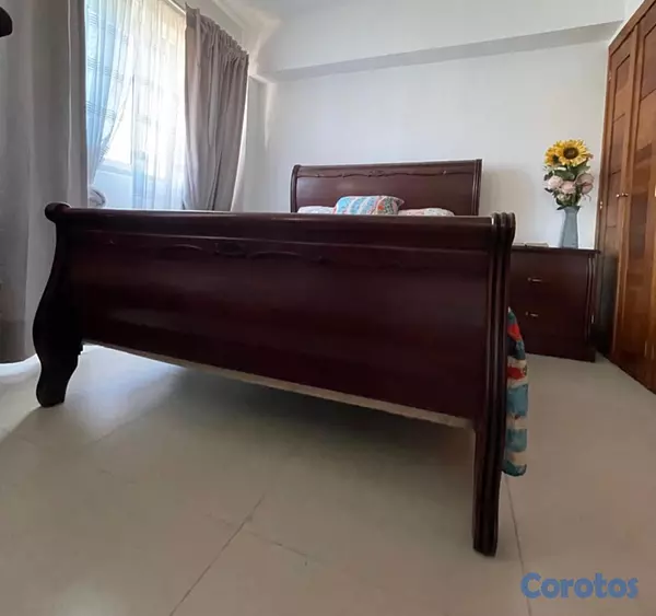 muebles y colchones - Juego de dormitorio de 60” en caoba 2