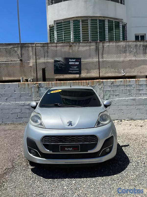 carros - Peugeot 107 Trendy 2012 3