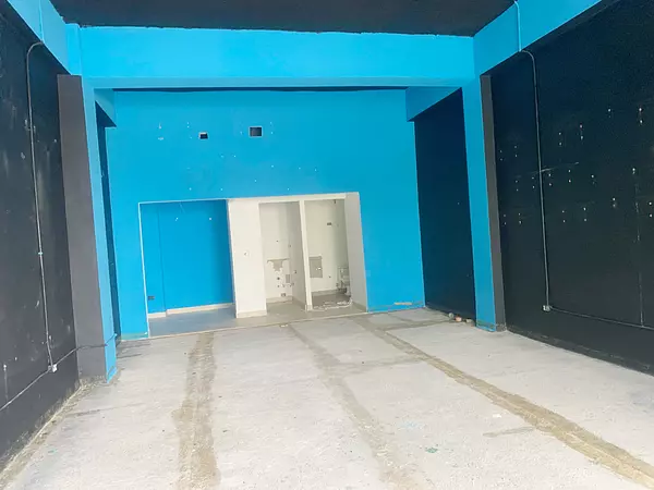 oficinas y locales comerciales - Local céntrico en Naco 2
